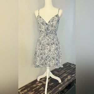 Parker Blue Pattern Dress size extra small
